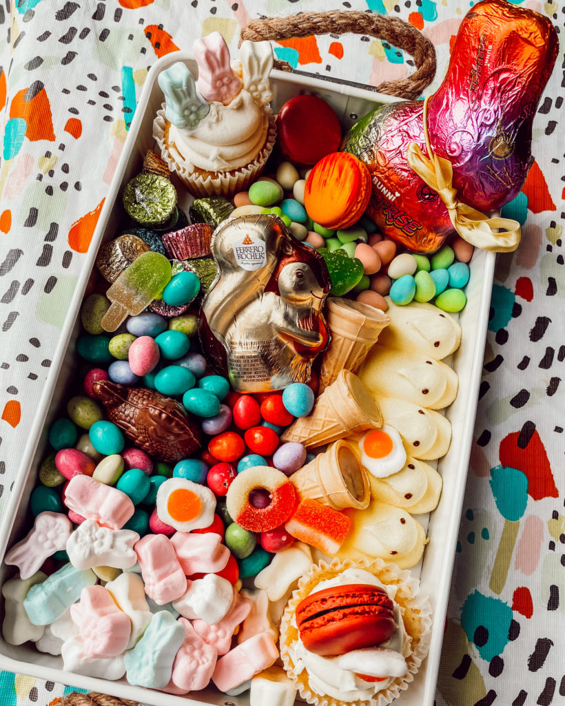 PLATEAU DE FRIANDISES DE PÂQUES