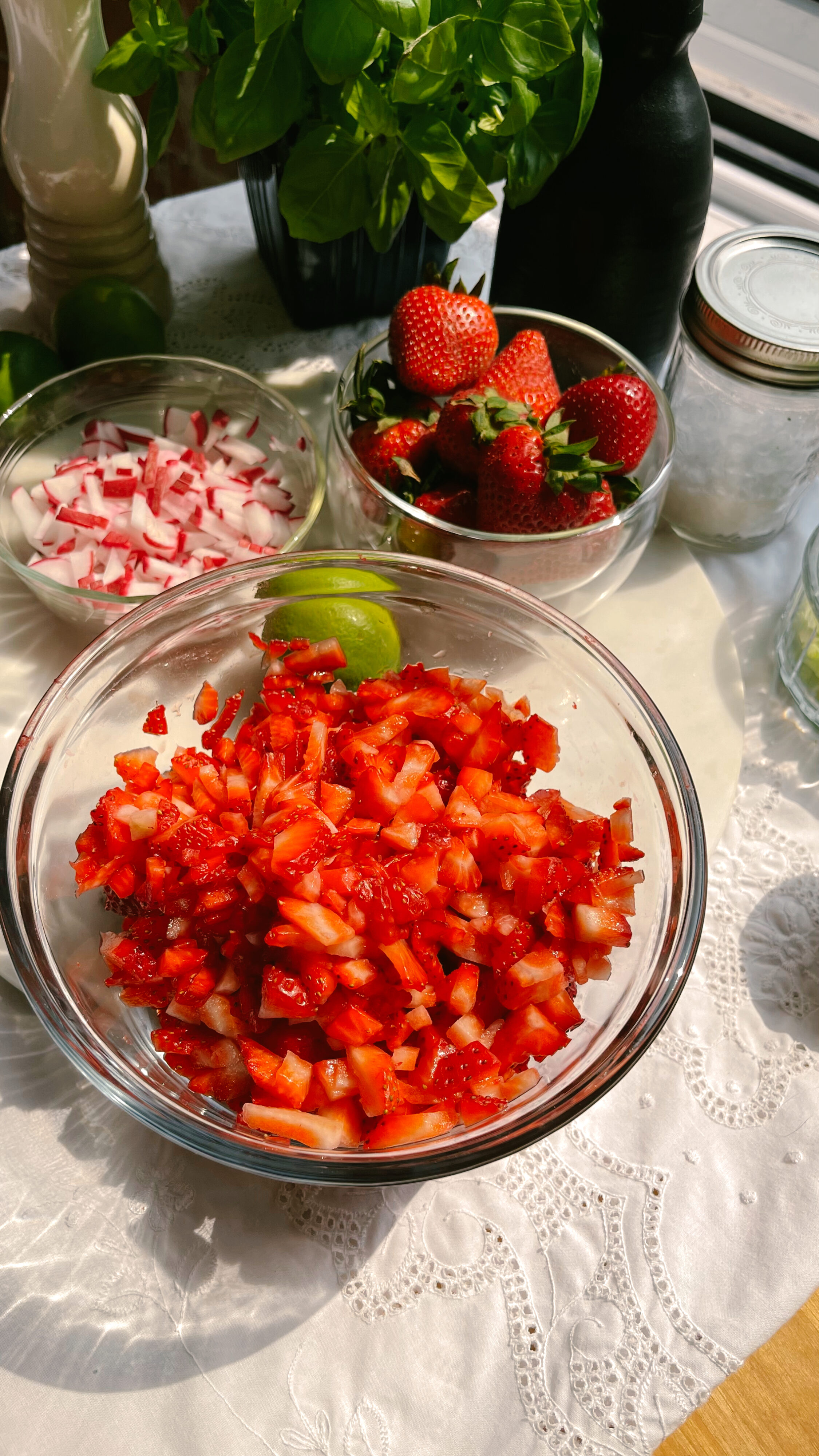 salsa de fraises pour saumon grillé - ingrédients