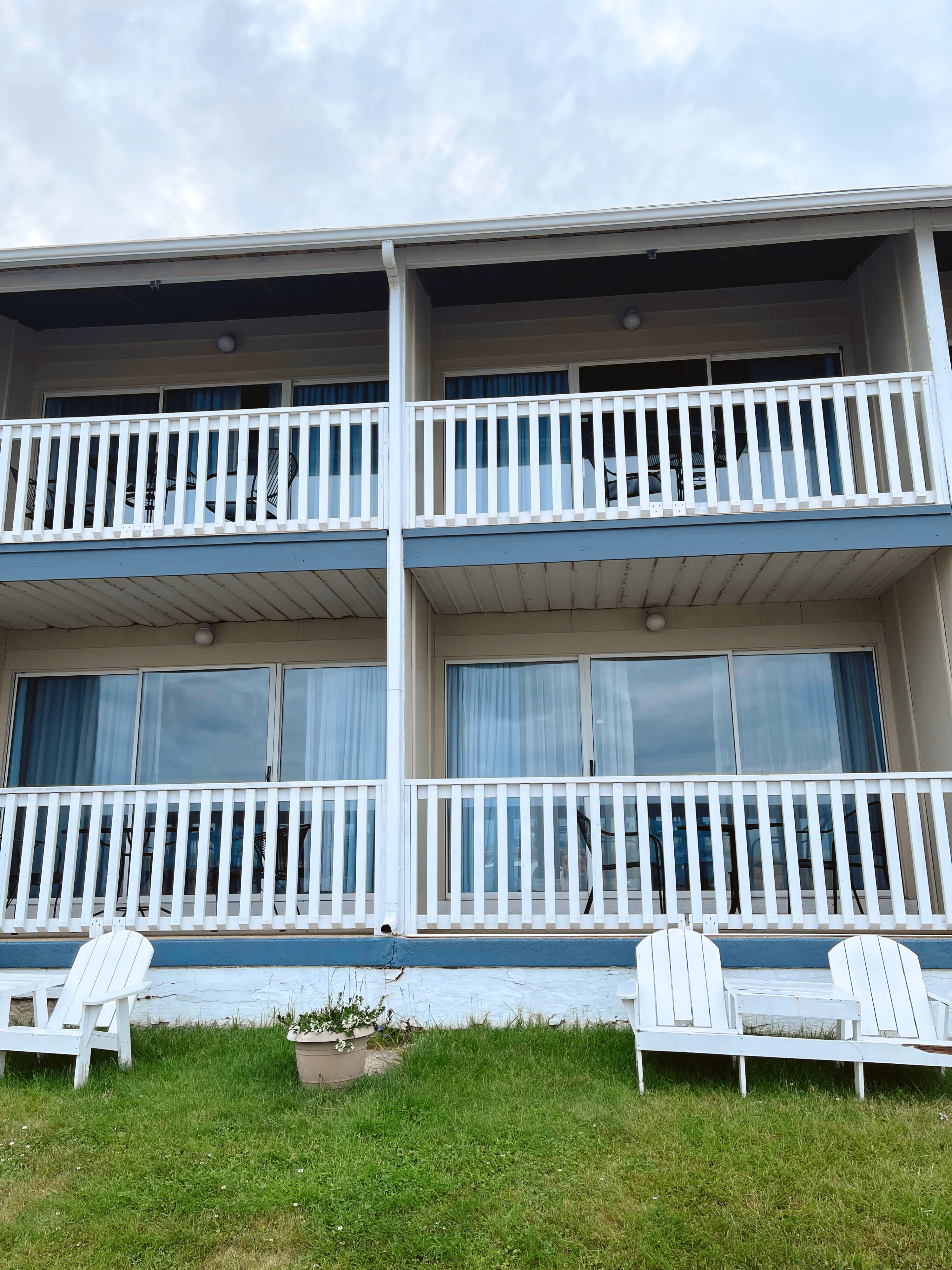 balcons au Waves Oceanfront Resort