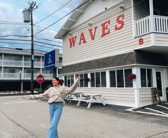 Enseigne du Waves Oceanfront Resort