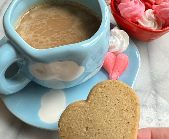 biscuits et meringues en coeur - Quoi faire à la St-Valentin